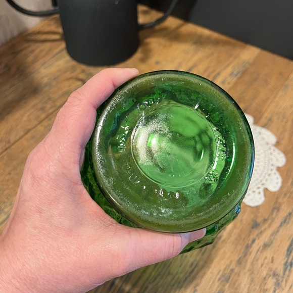 Vintage Green Textured Glass Vase – Mid-Century Style - Picture 3 of 14